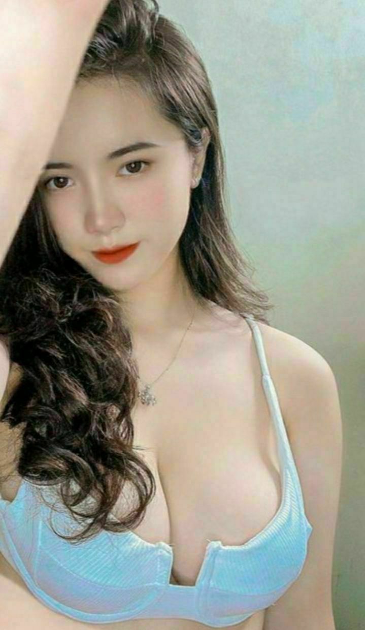 Đụ bím nữ sếp xinh đẹp trong bộ đồ hầu gái
